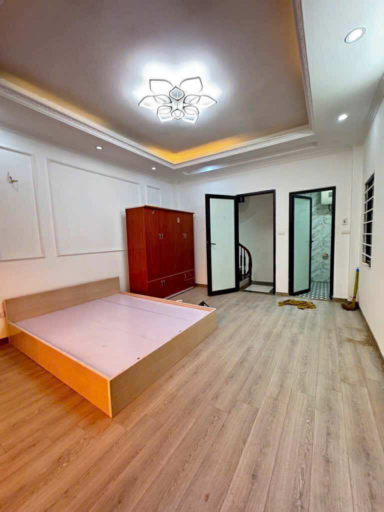 Vĩnh Hưng, Lĩnh Nam, Nhà 5 Tầng, 3 Ngủ, 1 Bước Ra Phố, Chỉ Hơn 5 Tỷ - Ảnh 1